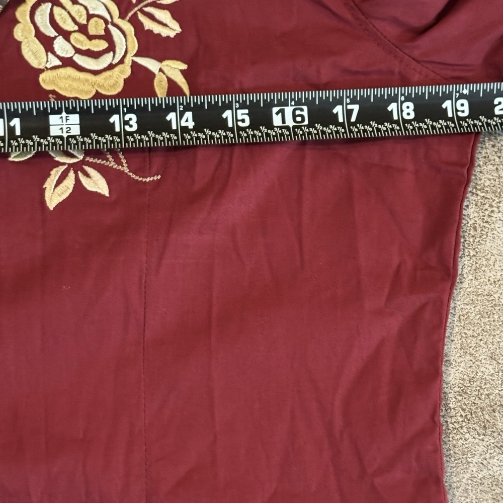 Rodeo Carte Womens Western Shirt M NWT Embroidered Roses Pearl Snap Burgundy - Picture 10 of 11